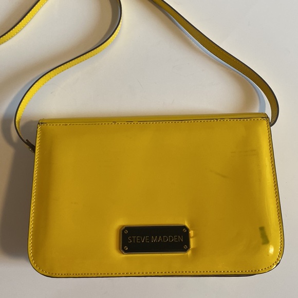 ✨NEW✨ STEVE MADDEN YELLOW CROSSBODY BAG - Picture 5 of 16